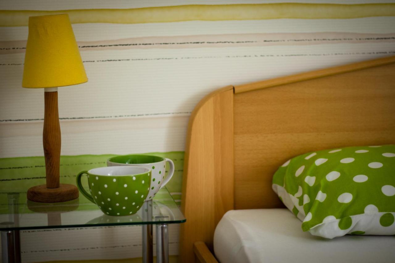 Nefelejcs Apartmanhaz Gyenesdiás エクステリア 写真