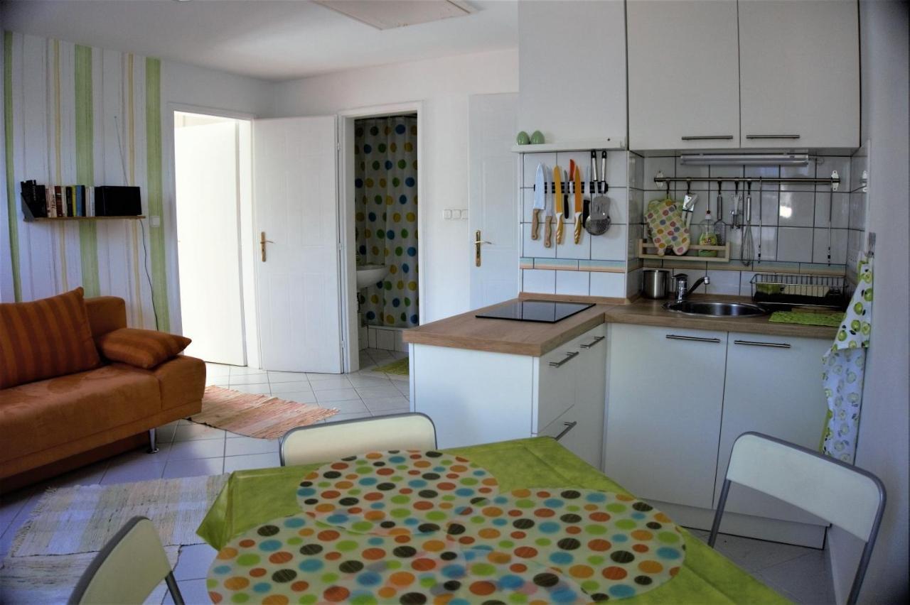 Nefelejcs Apartmanhaz Gyenesdiás エクステリア 写真