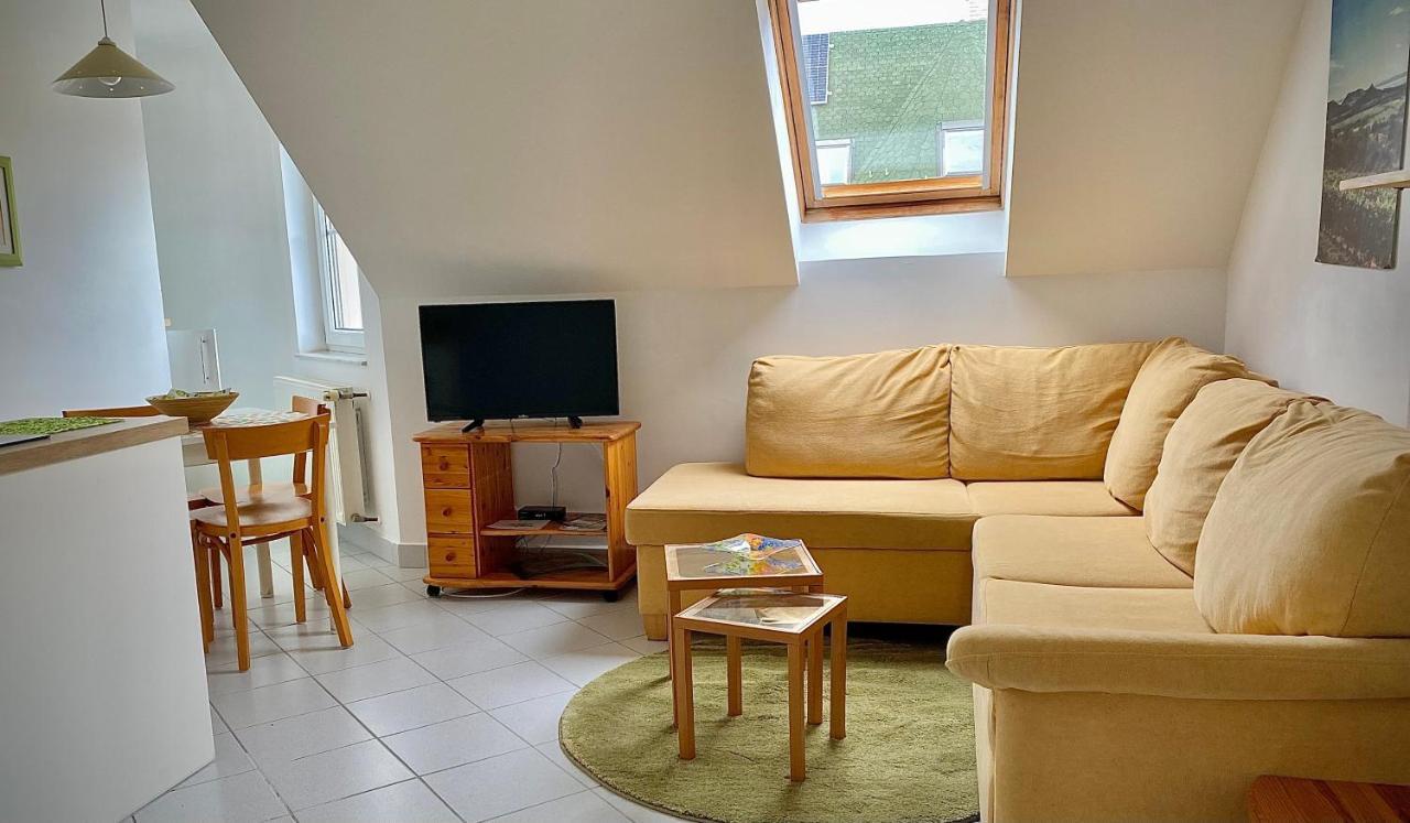 Nefelejcs Apartmanhaz Gyenesdiás エクステリア 写真