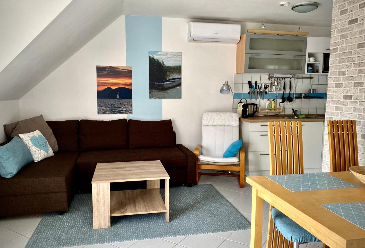 Nefelejcs Apartmanhaz Gyenesdiás エクステリア 写真
